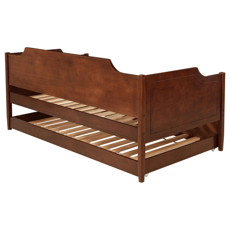 Redding Daybeds