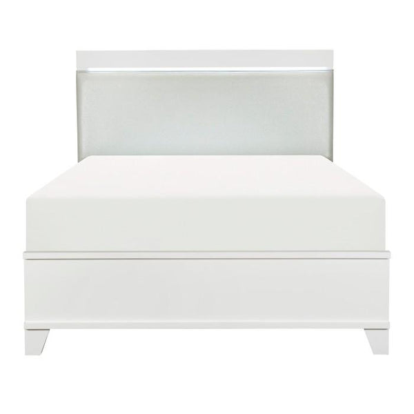 Kerren King Platform Bed in White 1678WK-1EK* image