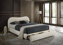Grimsby E.King Bed